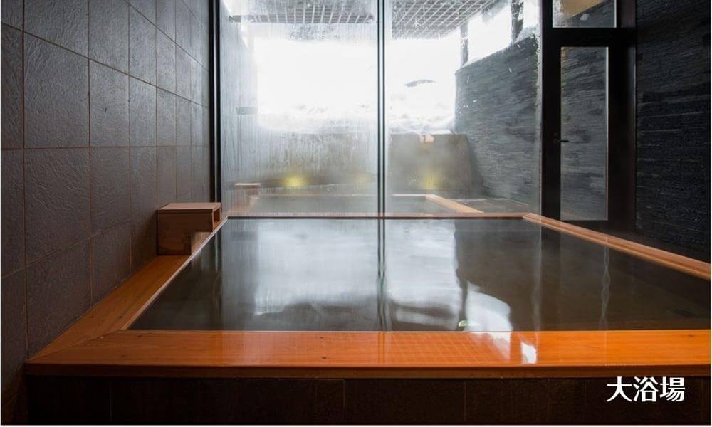 木ニセコの大浴場